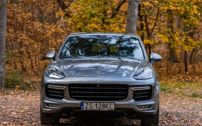 Porsche Cayenne cena 199900 przebieg: 126000, rok produkcji 2015 z Szczecin małe 497